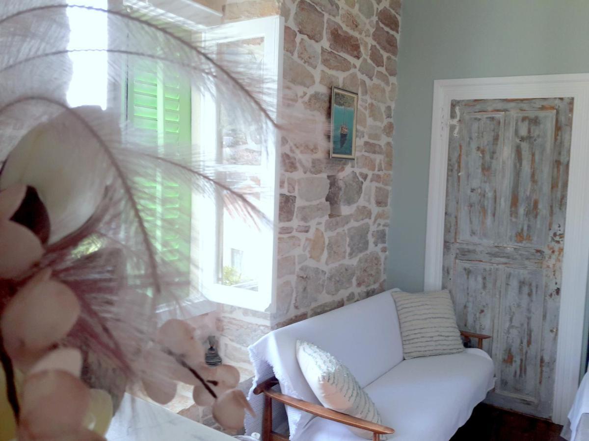1836 Traditional House Vathy  Exterior foto